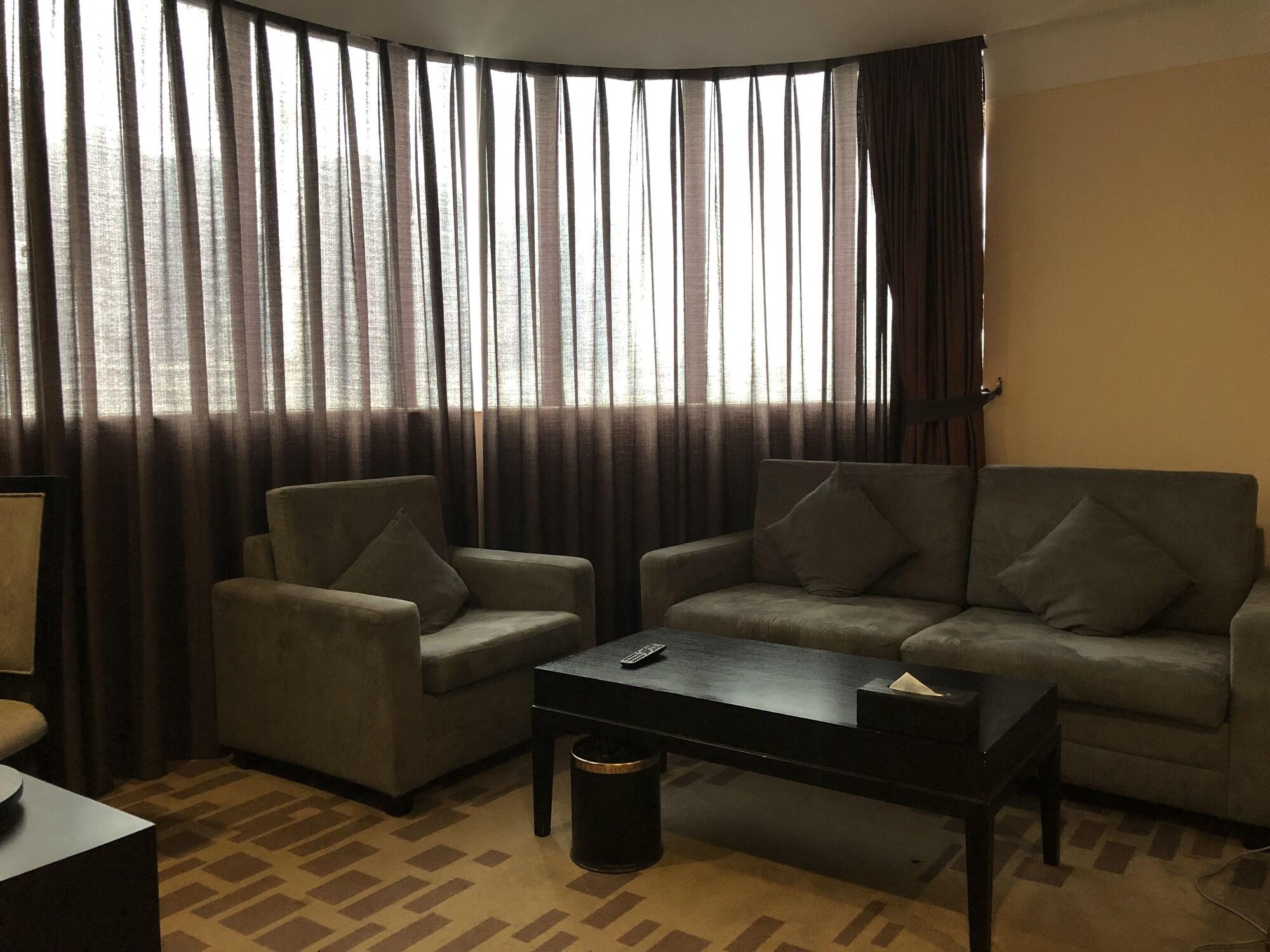 Henry Business Hotel Guangzhou Exterior photo